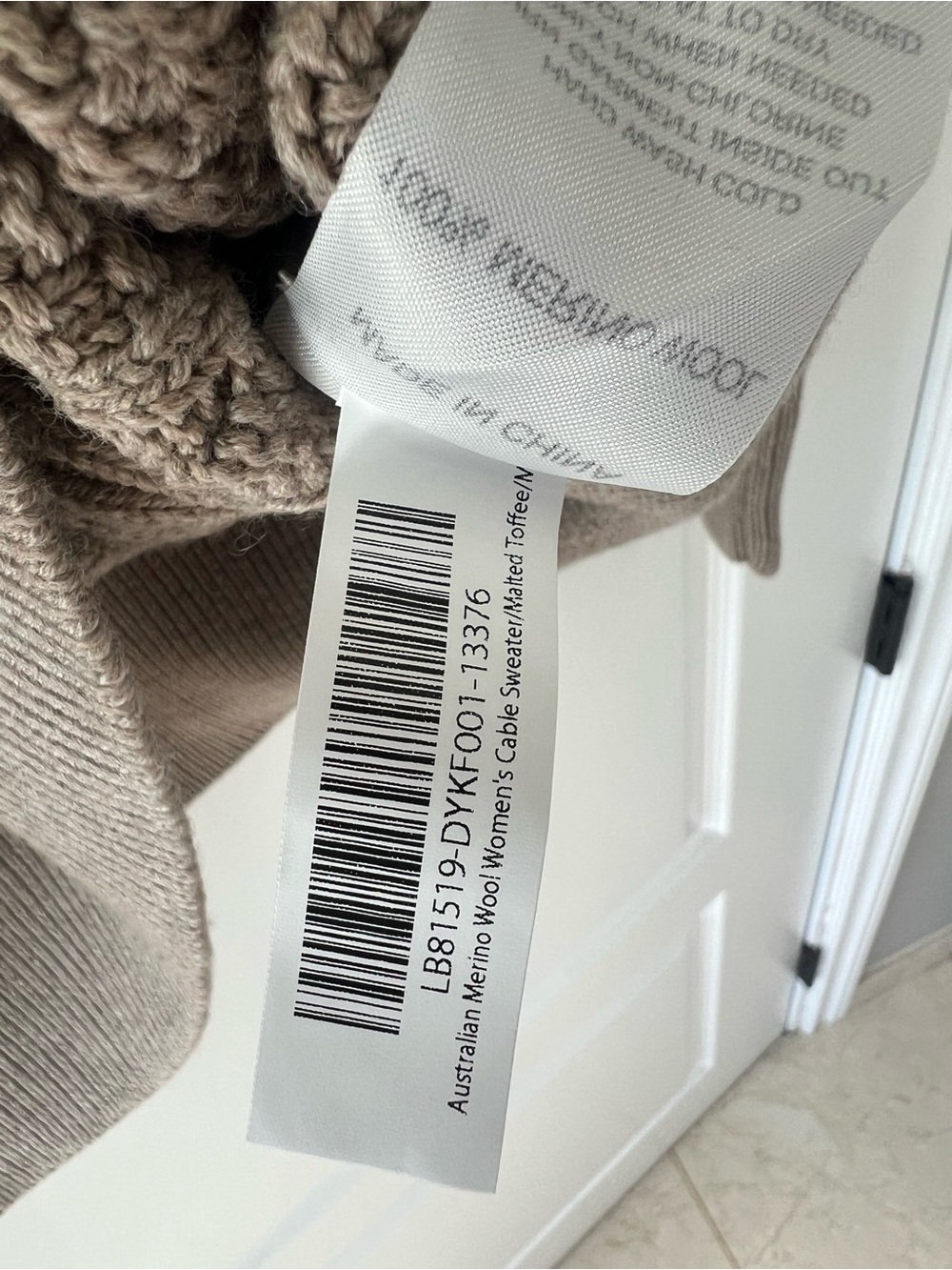 NWT Quince Australian Merino Wool Cable Knit Crewneck Sweater Tan Women's M - Picture 6 of 9
